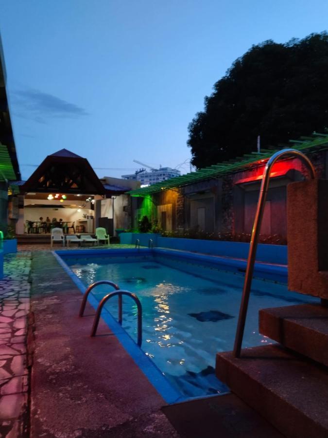 2 Hotel Saleh Angeles Zewnętrze zdjęcie